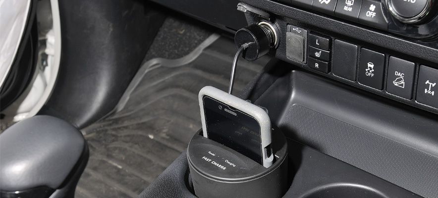 12V Mobile Phone Car Charger