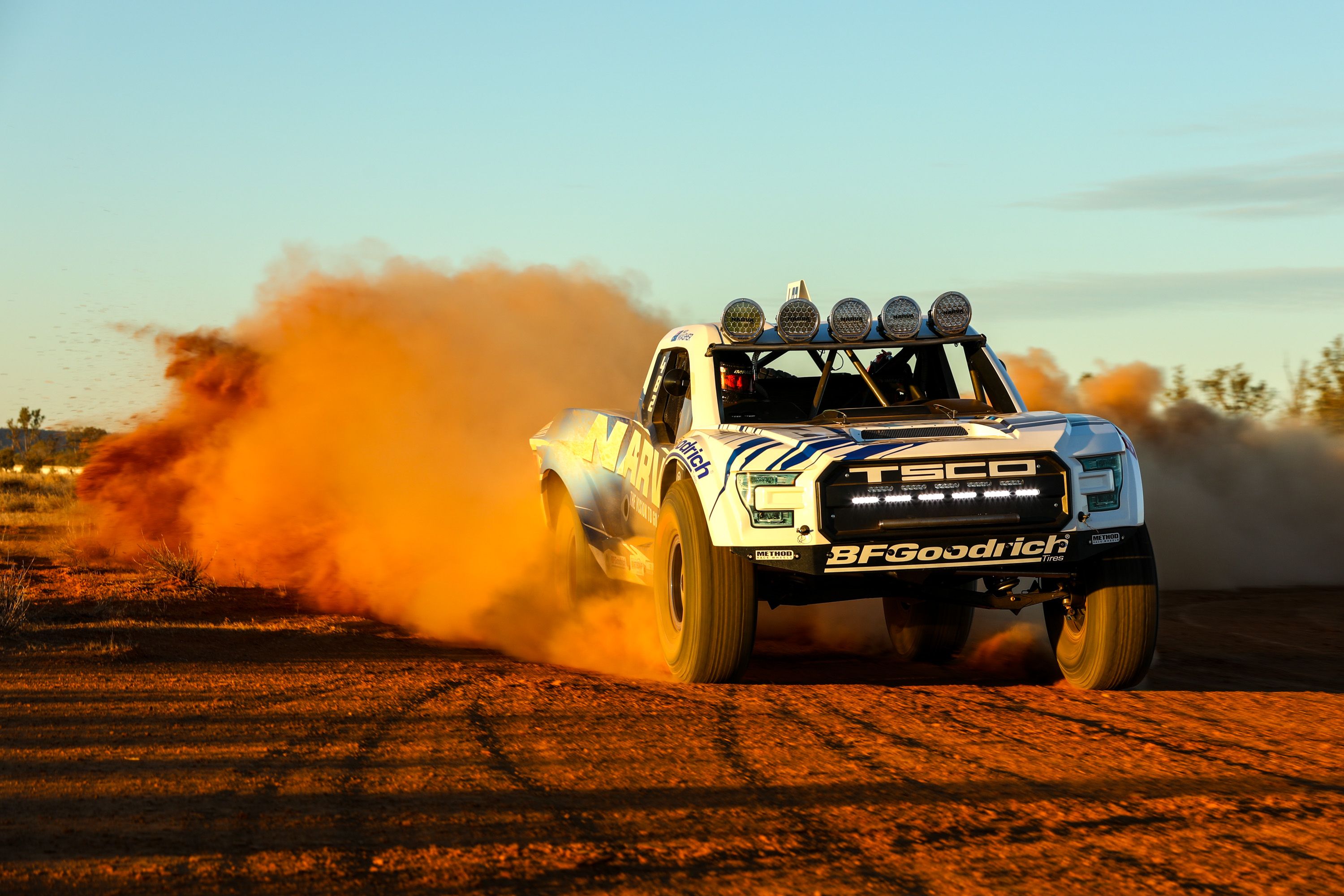 narva tsco trophy truck in alice springs.jpg