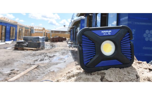 Blue point on sale flood light