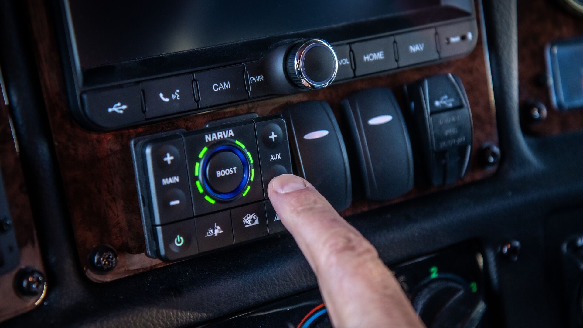 Ultima Connect+ Controller